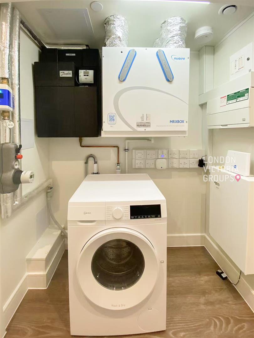 1 Affinity View, London